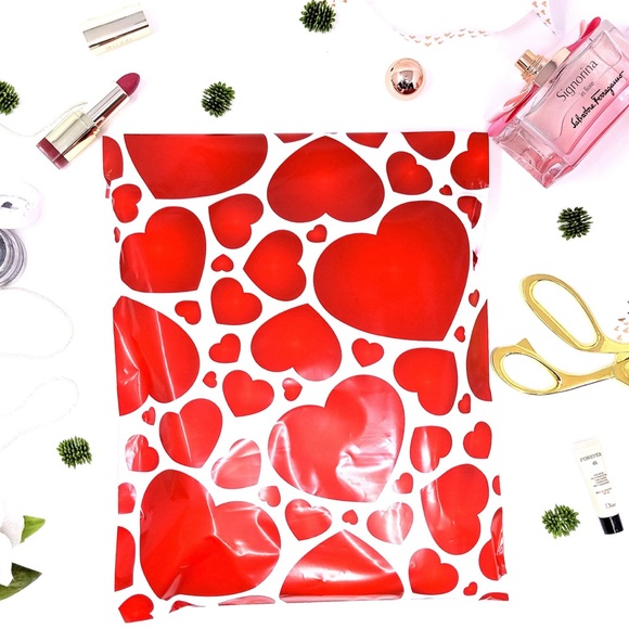 50 10X13 Red Heart Poly Mailers PRICE IS FIRM CLEARANCE - Picture 6 of 7